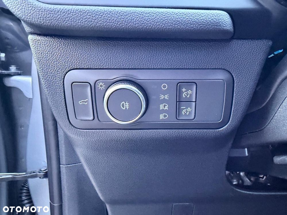 Ford Kuga - 18