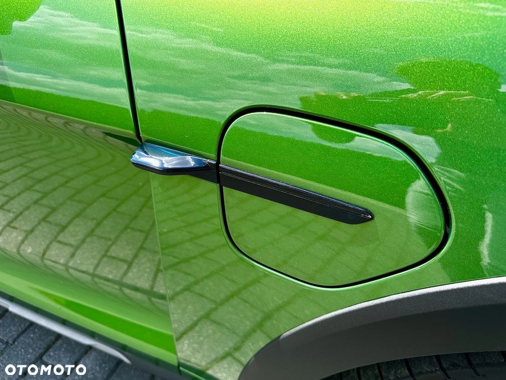 Porsche Taycan 4S Performance Plus - 17