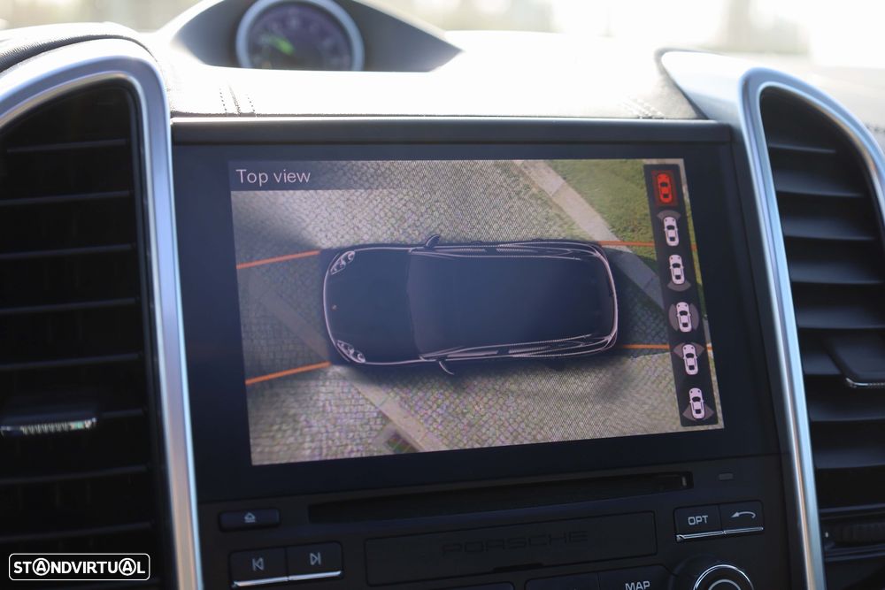 Porsche Cayenne S E-Hybrid Platinum Edition - 37