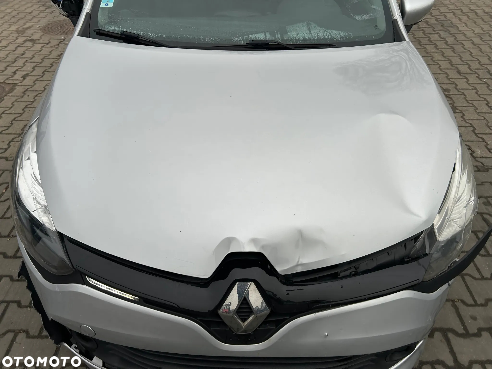 Renault Clio - 23