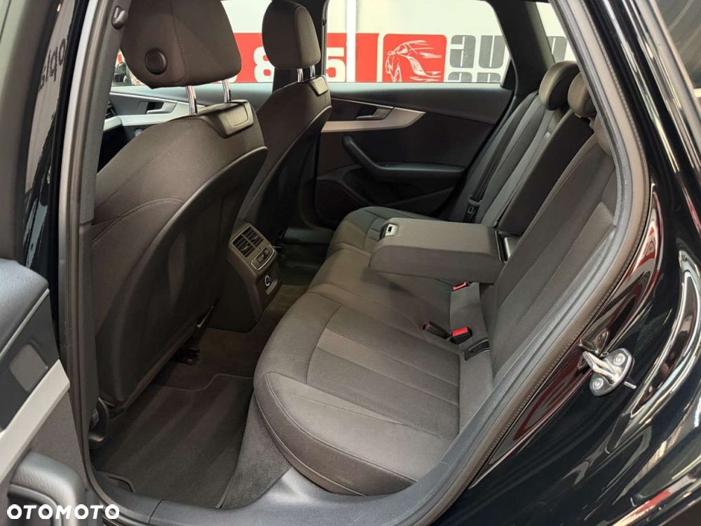 Audi A4 Avant - 30