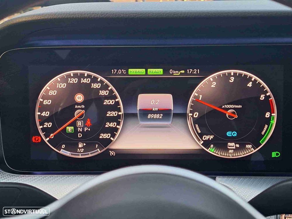 Mercedes-Benz E 300 de Avantgarde - 12