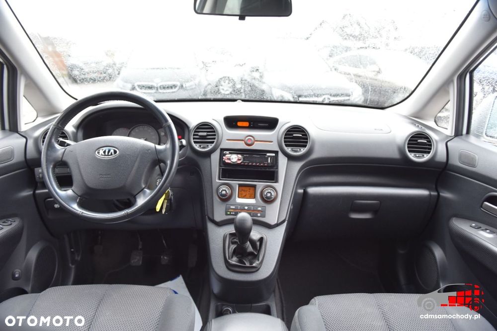 Kia Carens - 18