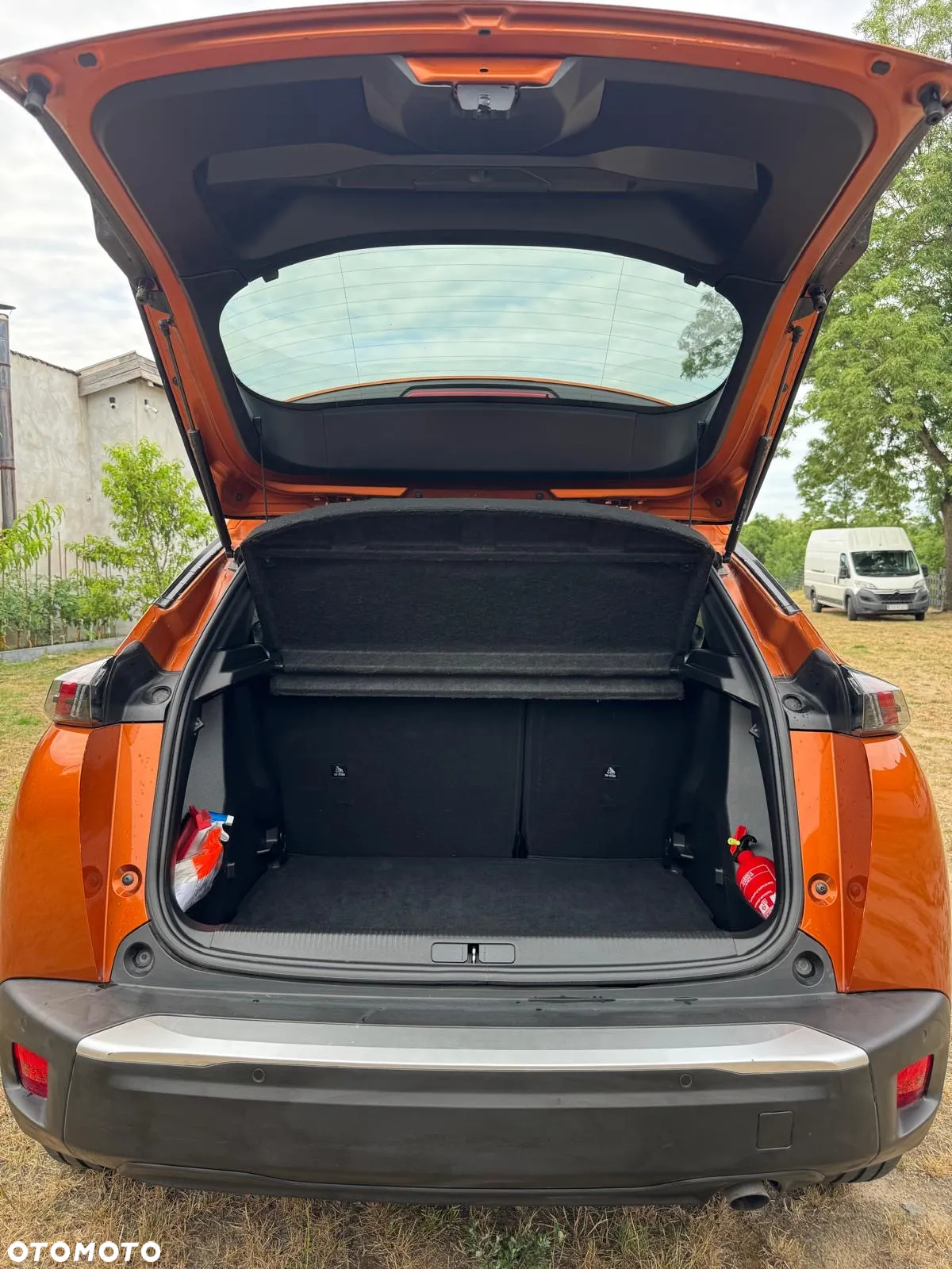 Peugeot 2008 PureTech 100 Stop&Start Allure - 4