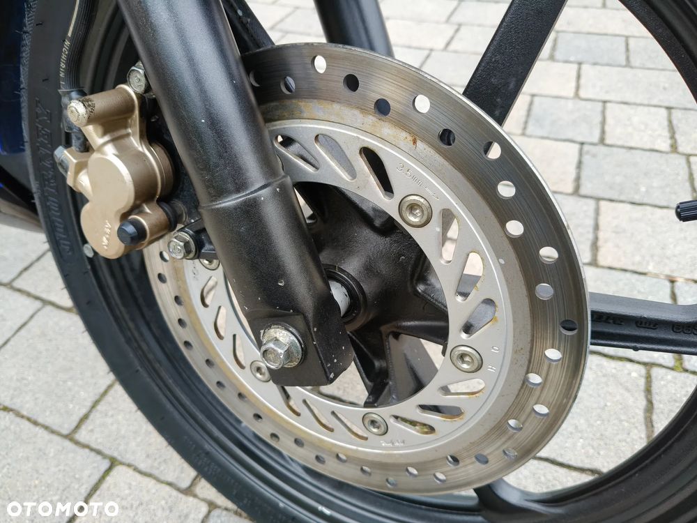 Honda CBR - 15