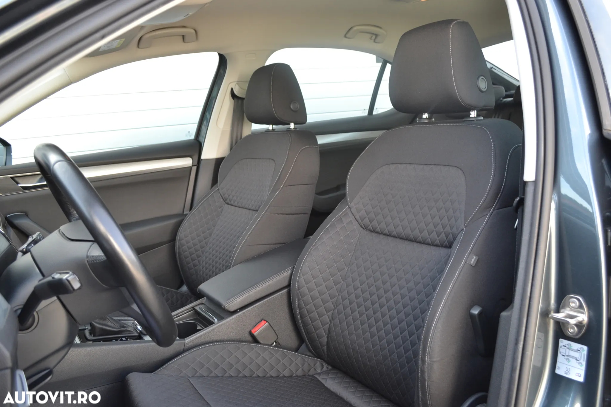 Skoda Superb 2.0 TDI 4X4 DSG Ambition - 12