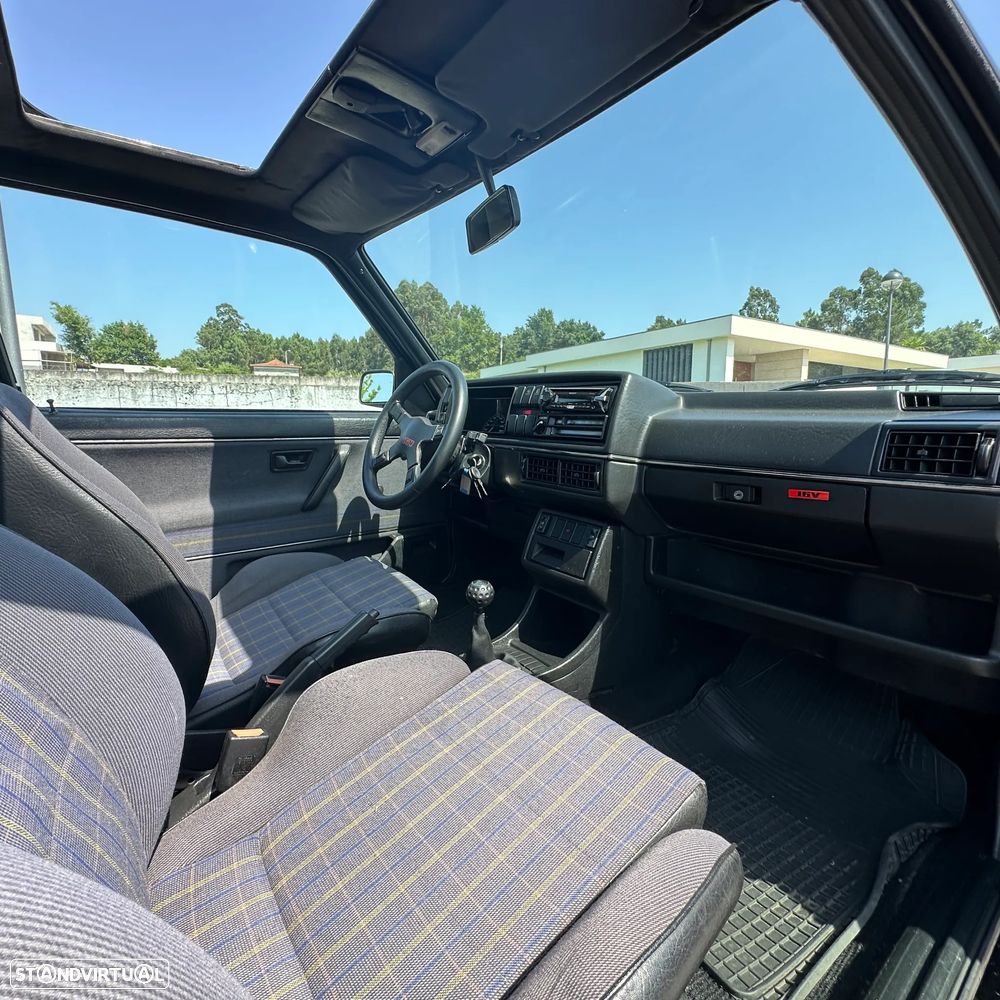 VW Golf 1.8 GTI 16V - 19