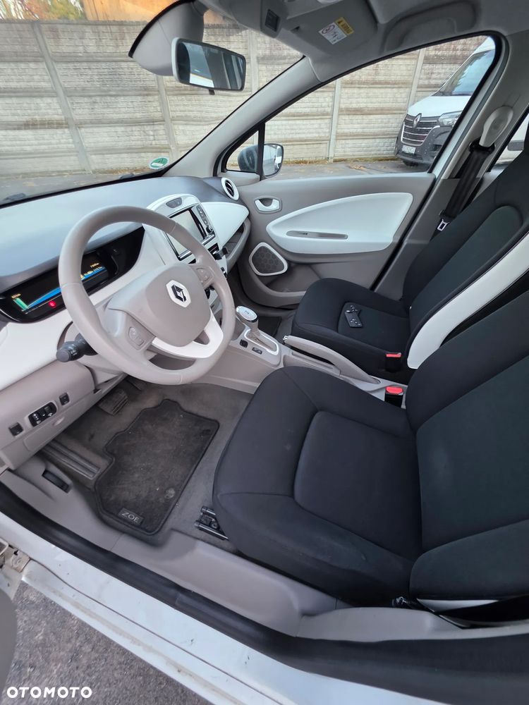 Renault Zoe - 25
