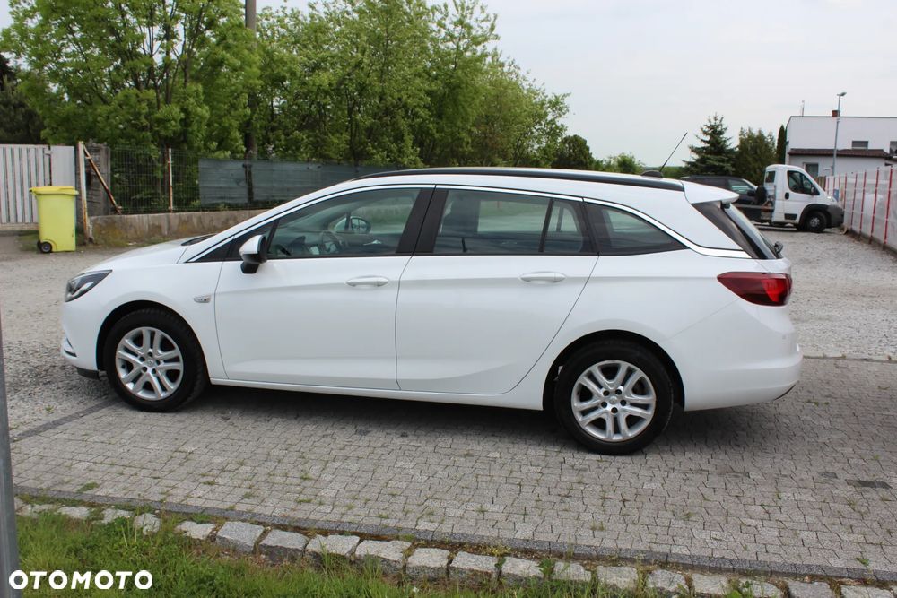 Opel Astra 1.4 Turbo Edition - 9