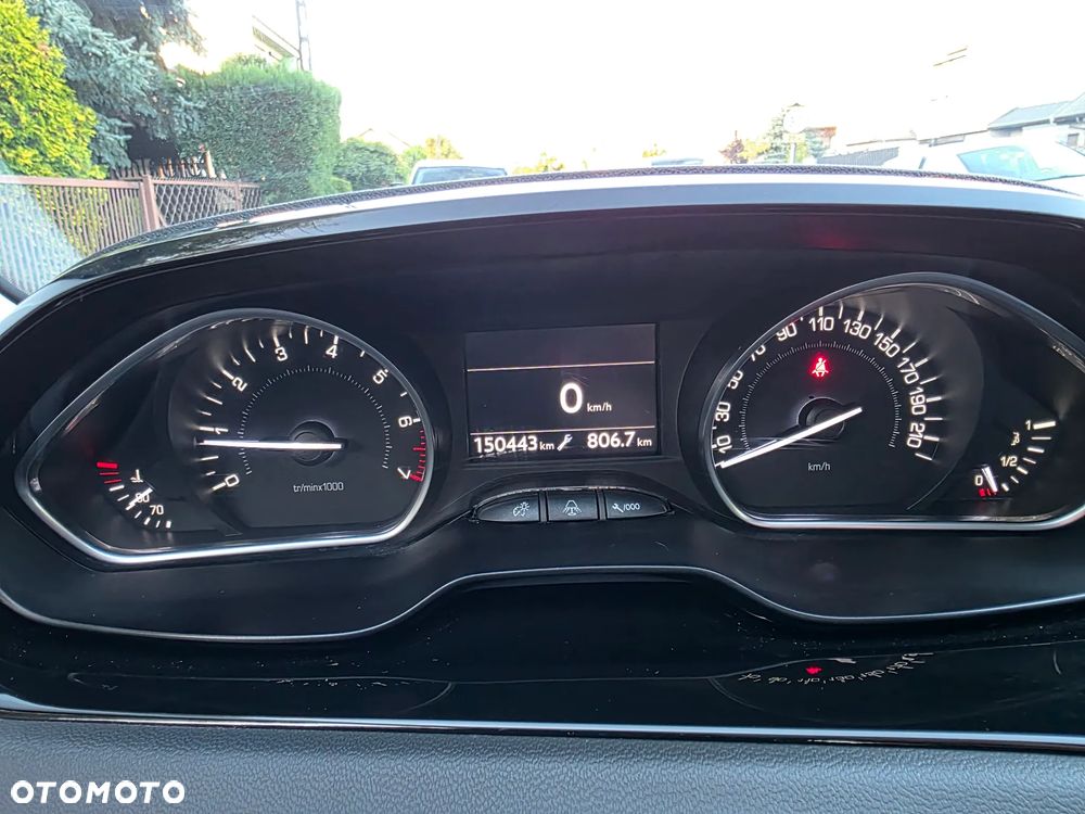 Peugeot 208 1.6 VTi Allure - 24