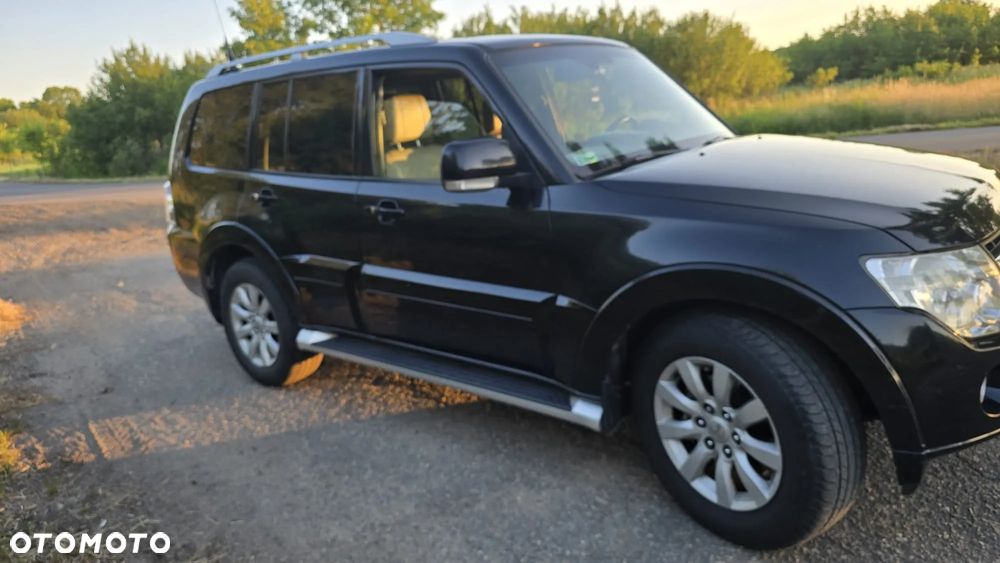 Mitsubishi Pajero 3.2 DID Elegance - 7