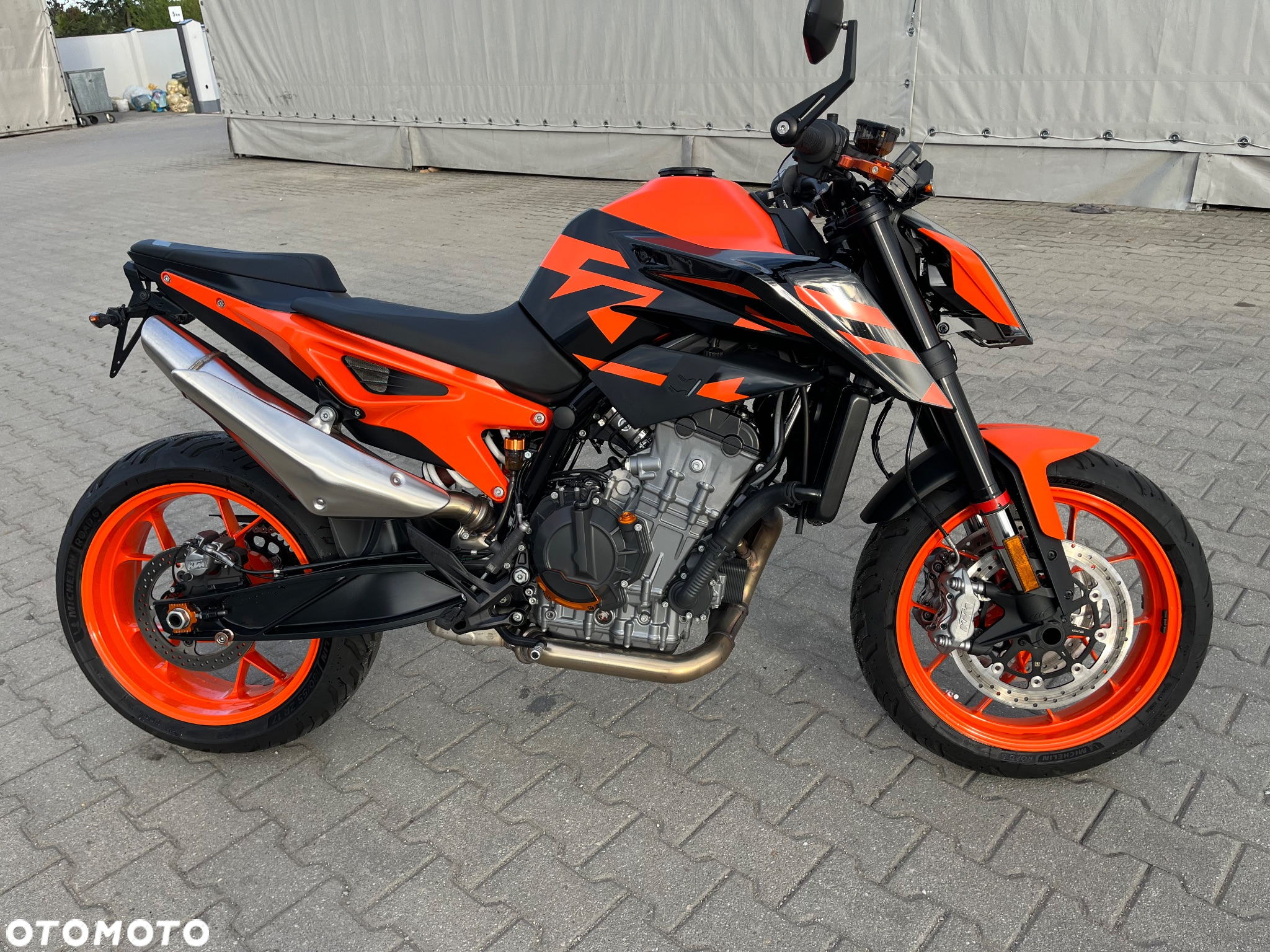 KTM Duke - 17