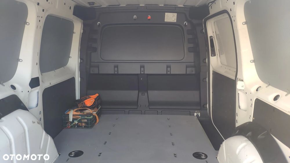 Volkswagen CADDY MAXI - 12