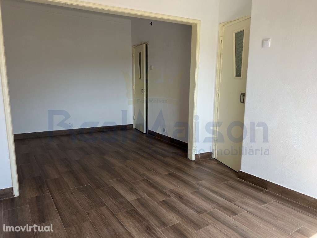 Arrenda-se T2 em Mem Martins - Grande imagem: 5/12