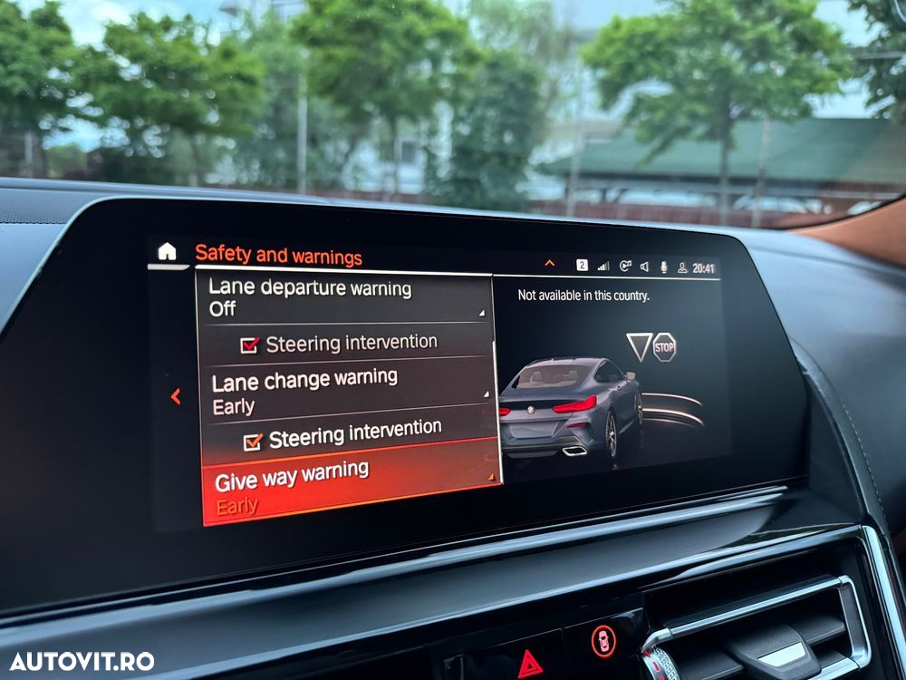 BMW M8 M850i xDrive AT - 16