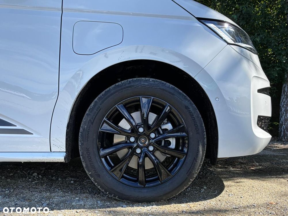 Volkswagen Multivan - 31