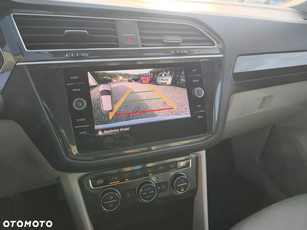 Volkswagen Tiguan 2.0 TDI SCR 4MOTION DSG Highline - 9