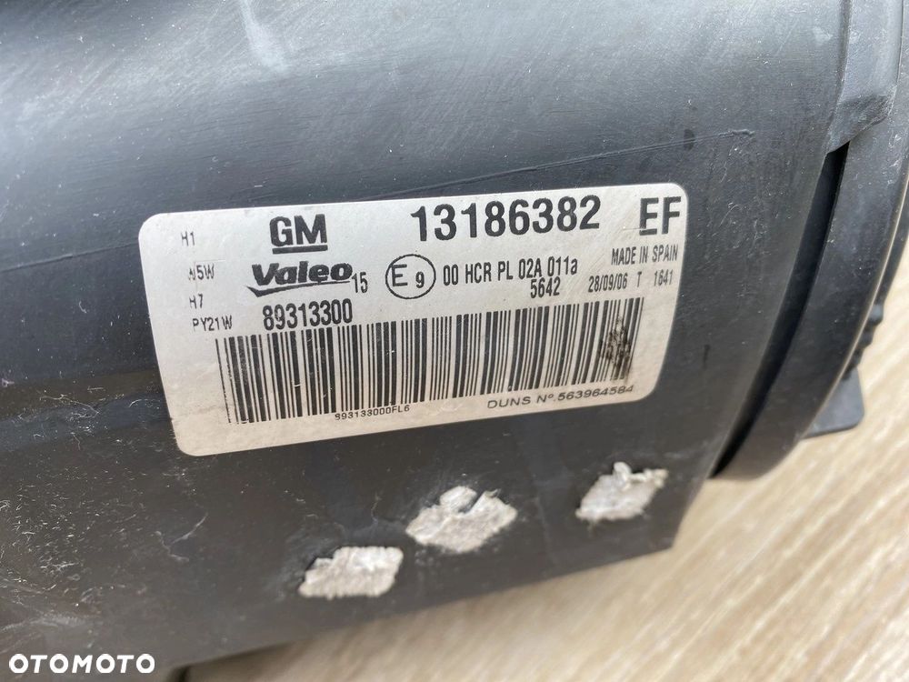 LAMPA PRZEDNIA LEWA OPEL CORSA D 06-11 EUROPA 13186382 - 6