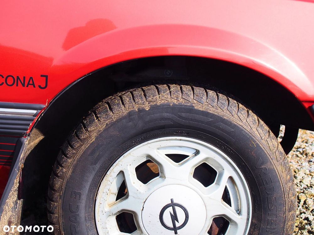 Opel Ascona 1.6 - 27