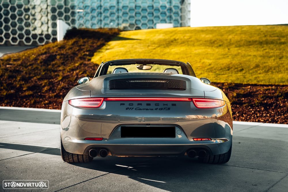 Porsche 911 (991) Carrera 4 GTS PDK - 2