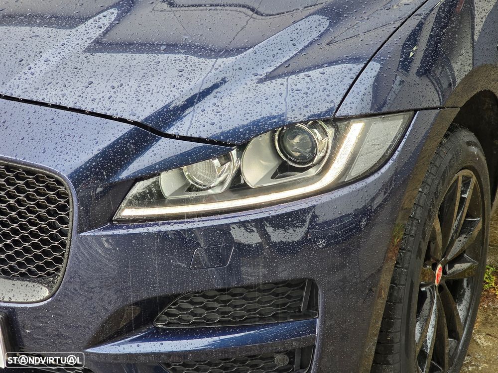 Jaguar F-Pace 20d Aut. Portfolio - 18