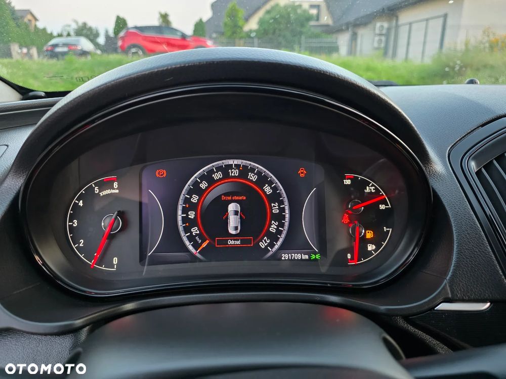 Opel Insignia - 19