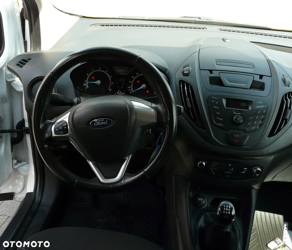 Ford Transit Courier - 9