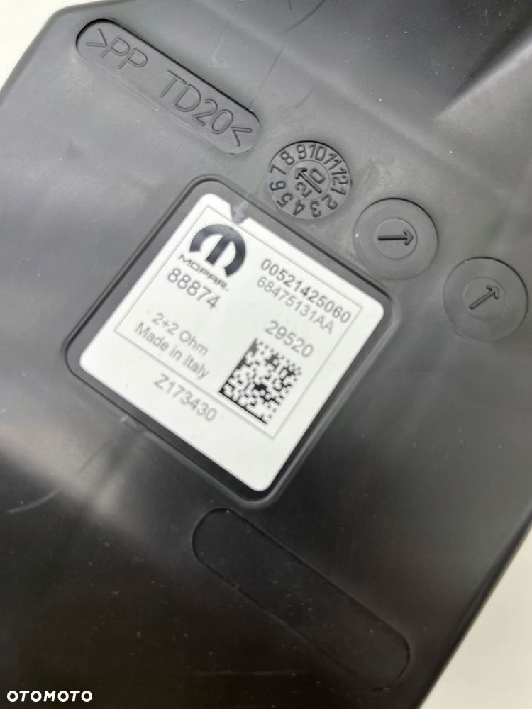 JEEP COMPASS II GŁOŚNIK SUBWOOFER TYŁ 521425060 - 3
