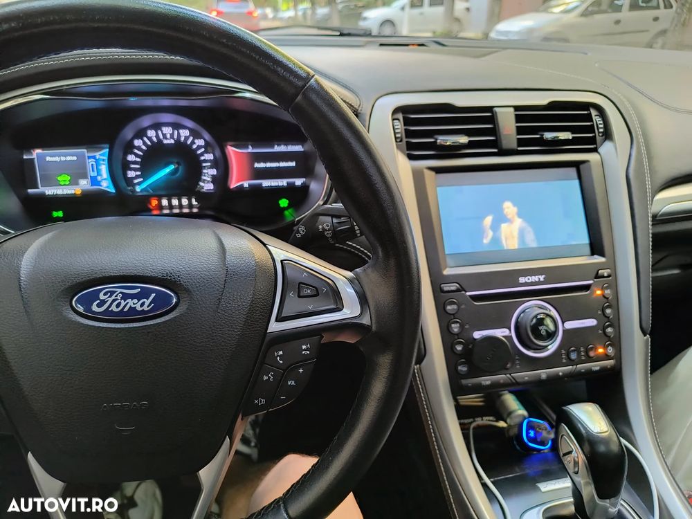Ford Mondeo Vignale 2.0 Hybrid - 9