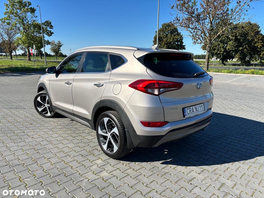 Hyundai Tucson 2.0 CRDI BlueDrive Style 2WD - 6