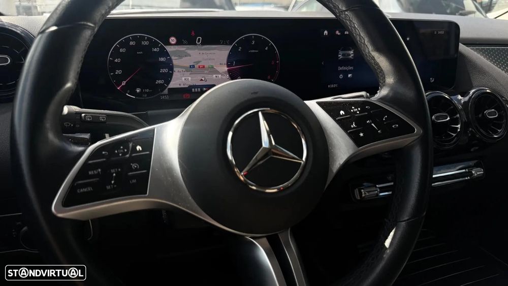 Mercedes-Benz GLA 180 d Style - 13
