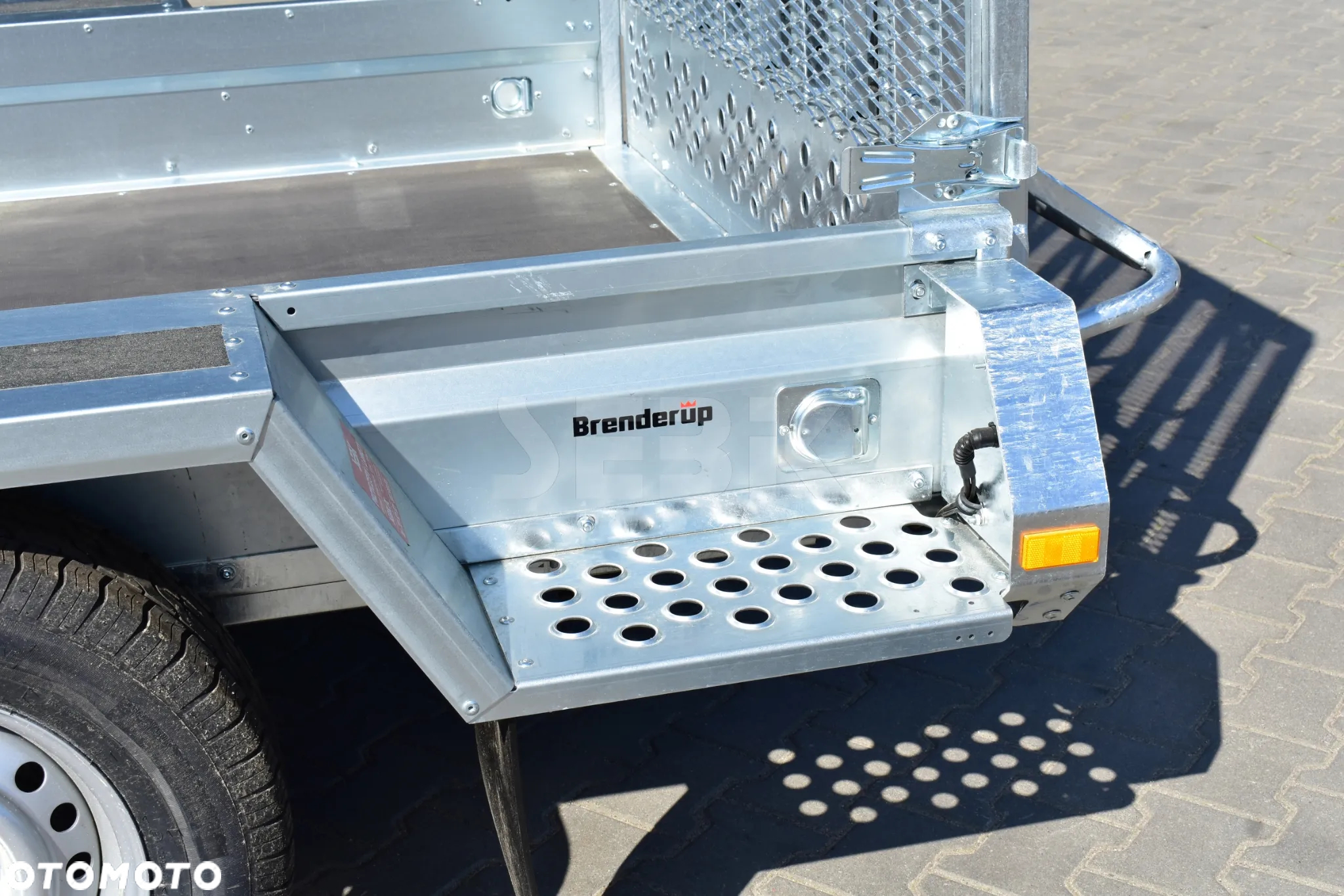 Brenderup Mocna przyczepa do transportu minikoparki lub sprzętu budowlanego MT3080 DMC 3000 kg. - 11