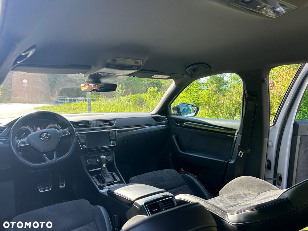Skoda Superb 2.0 TSI Sportline DSG - 10