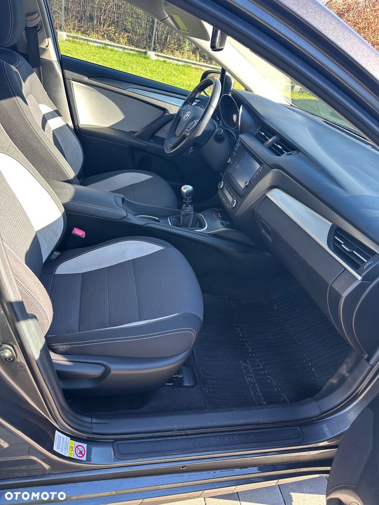 Toyota Avensis 1.8 Selection - 11