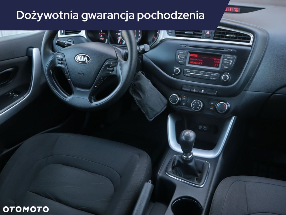 Kia Ceed - 9