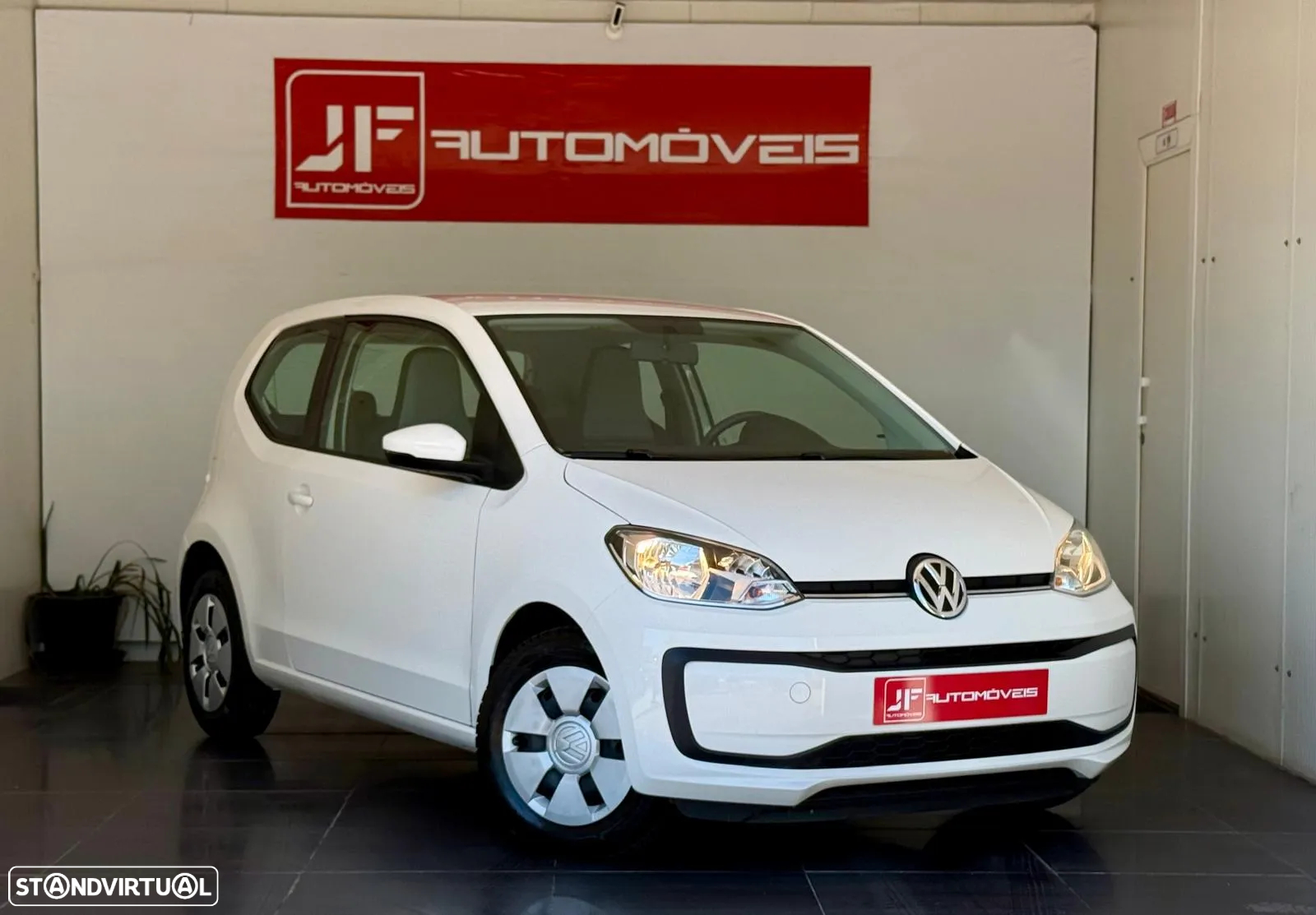VW Up! 1.0 High - 6