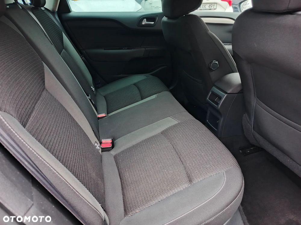 Citroën C4 1.2 PureTech MoreLife - 28