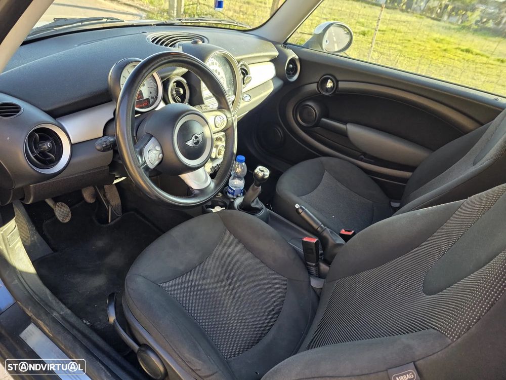 MINI 3 Portas Cooper D - 8