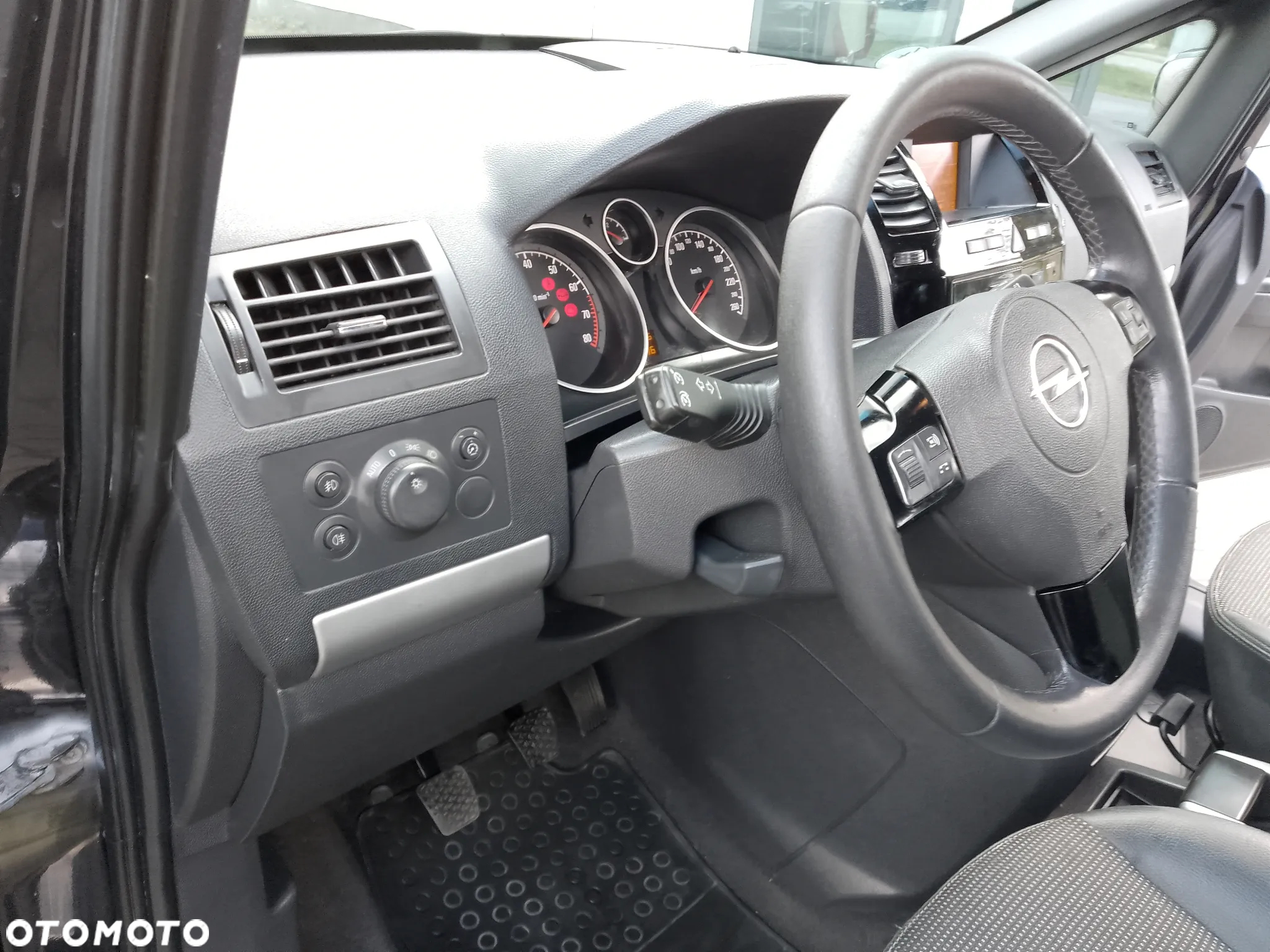 Opel Zafira 1.8 Innovation - 14