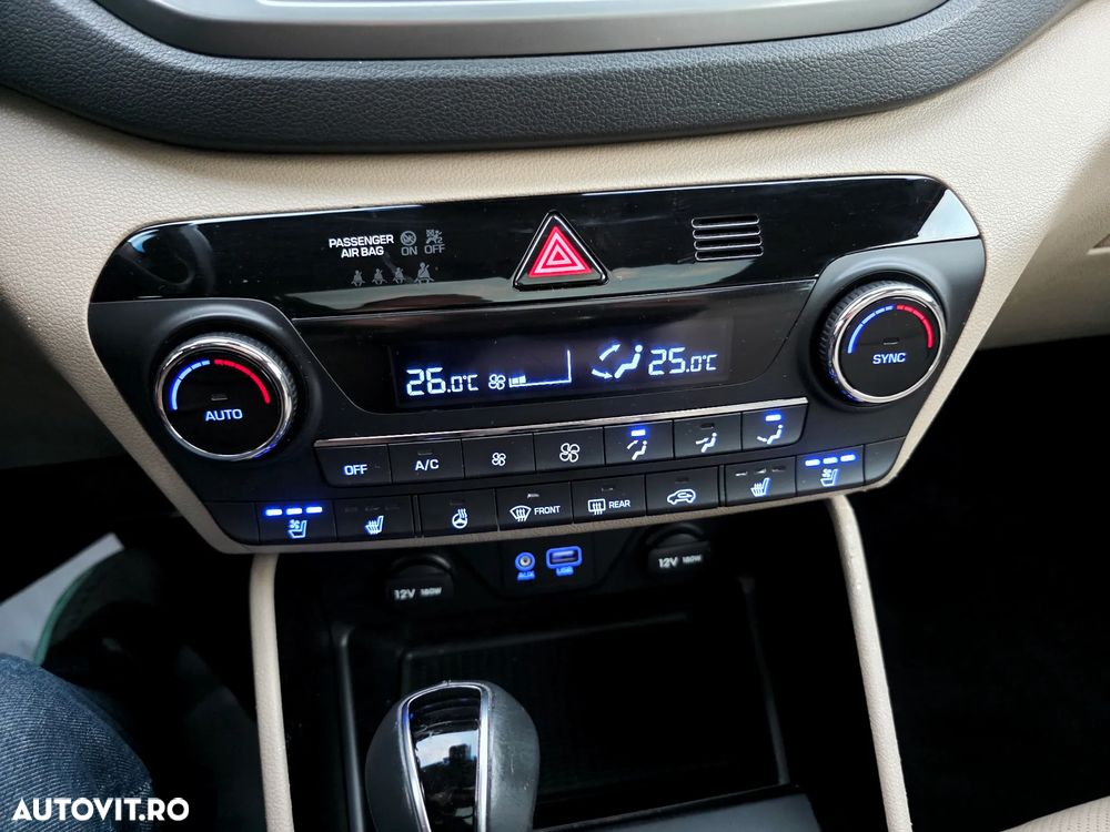 Hyundai Tucson blue 1.7 CRDi 2WD DCT Premium - 26