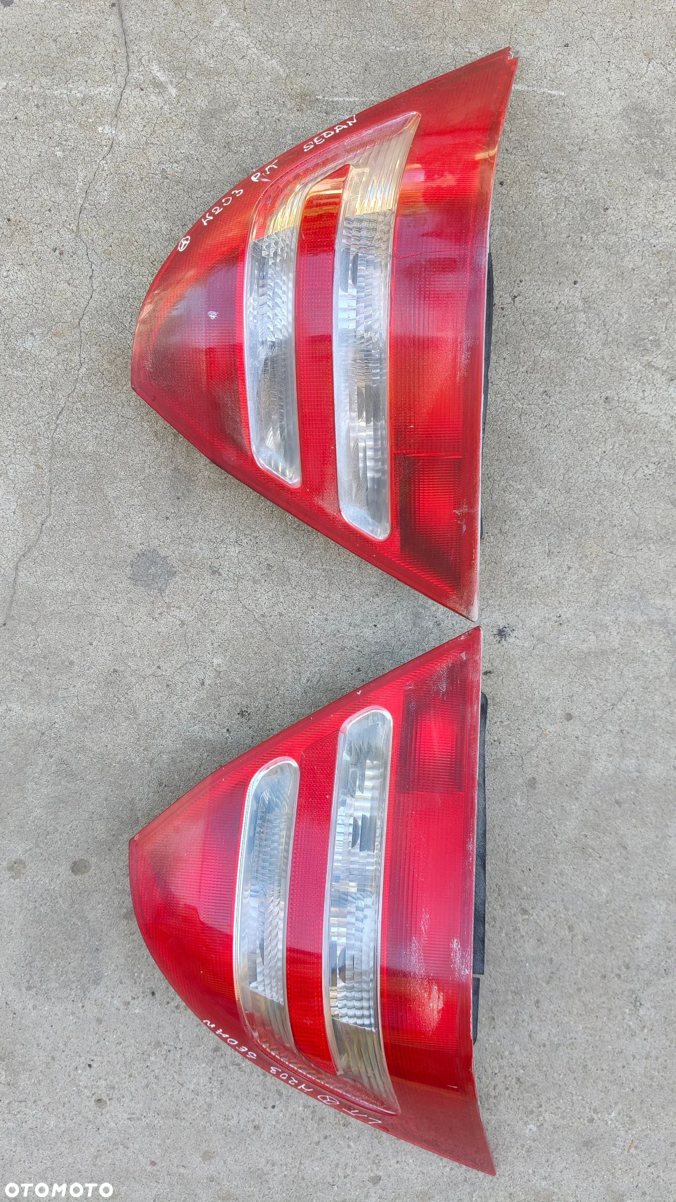 Lampa Mercedes w203 sedan lewy prawy tył - 1