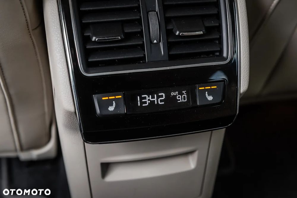 Skoda Superb 2.0 TSI Sportline DSG - 22