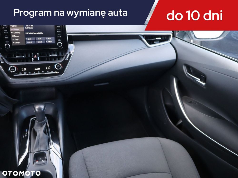 Toyota Corolla - 10