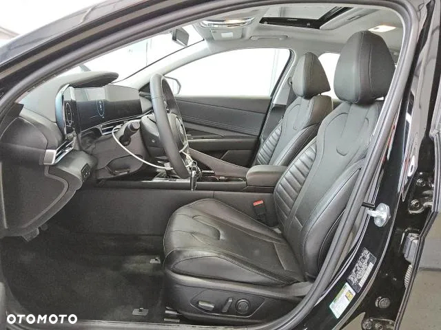 Hyundai Elantra 1.6 Executive CVT - 7