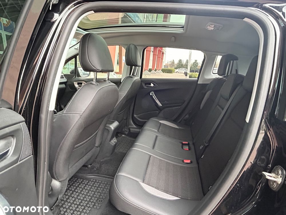 Peugeot 2008 1.2 PureTech Allure Pack S&S - 26