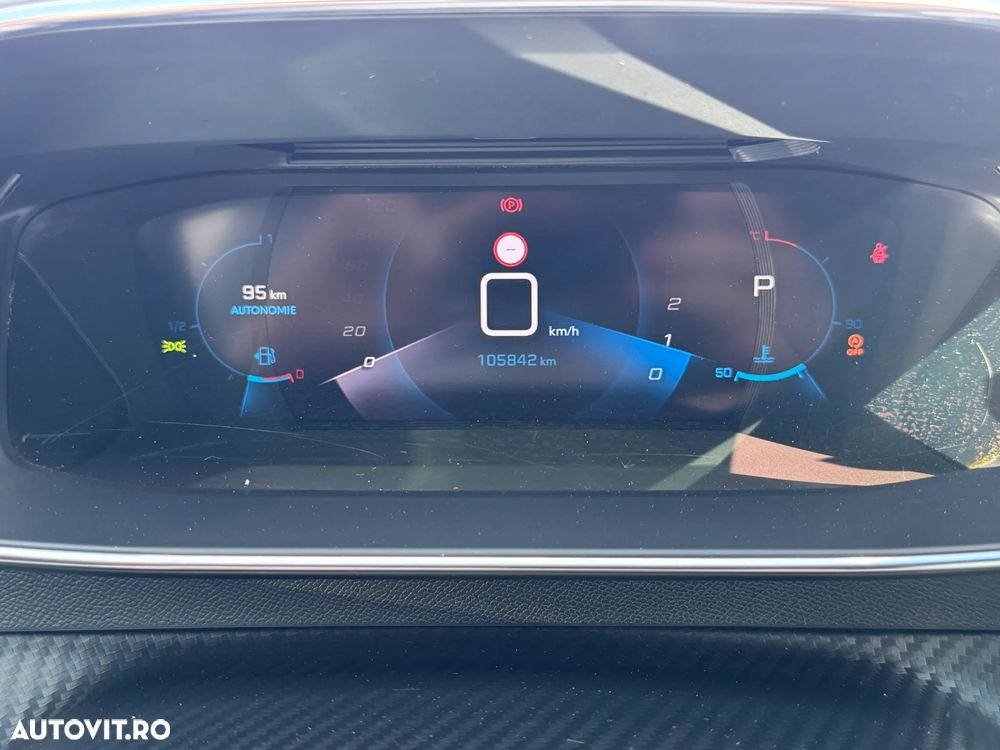Peugeot 2008 PureTech 130 EAT8 Allure Pack - 23