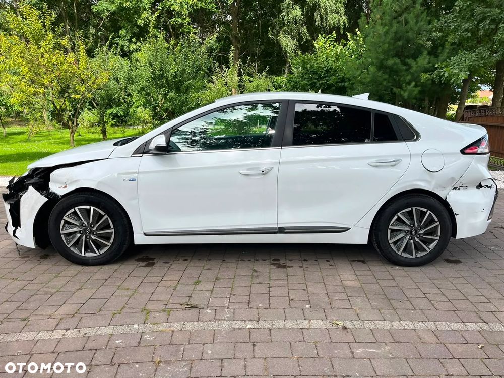 Hyundai IONIQ Premium - 9