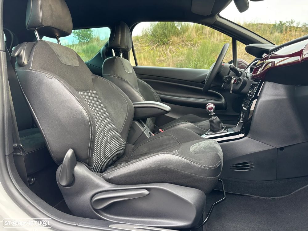 Citroën DS3 1.6 HDi Airdream Sport Chic - 19