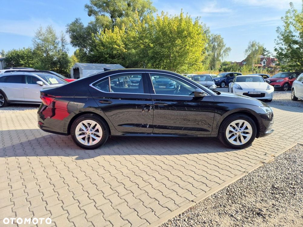 Skoda Octavia 2.0 TDI DSG Ambition - 5