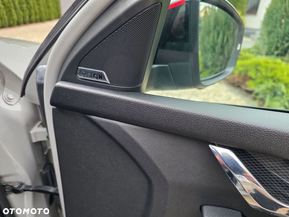 Skoda Octavia 2.0 TDI DSG RS - 24